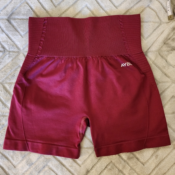 Bundle of 3 Workout Shorts - Picture 3 of 9